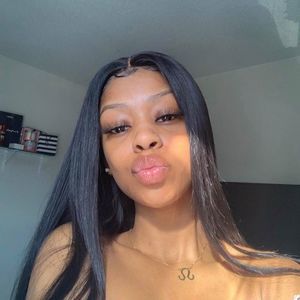 Meet your Posher, Keisha